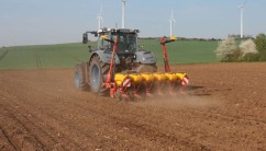 VÄDERSTAD TEMPO R- semănători pneumatice de precizie cu număr de rânduri între 4 și 18