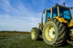 Fermierii afectați de secetă plătesc impozit redus