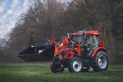 tractor 75 CP, 4X4 cu incarcator frontal
