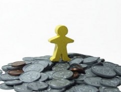 APIA le aminteşte fermierilor că nu mai primeşte cereri unice de plată după 10 iulie