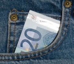 Fermierii români primesc cea mai mică subvenție din Europa
