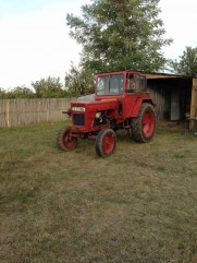 Tractor U-650